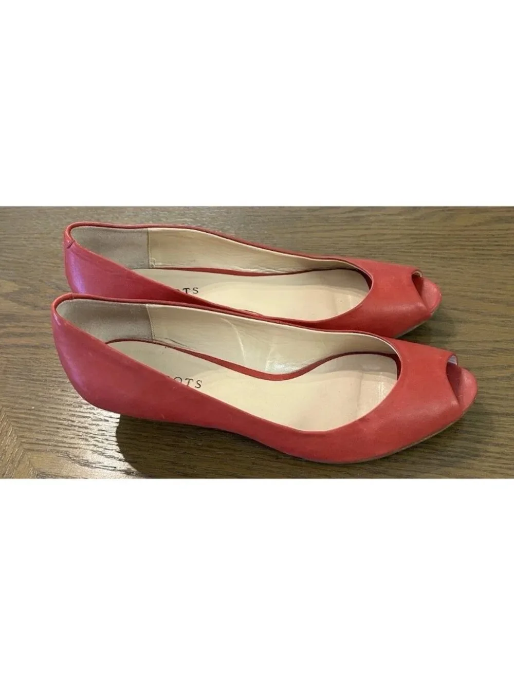 Talbots Vintage Red Leather Low Wedge Peep Toe Pumps Size 9 Shoes