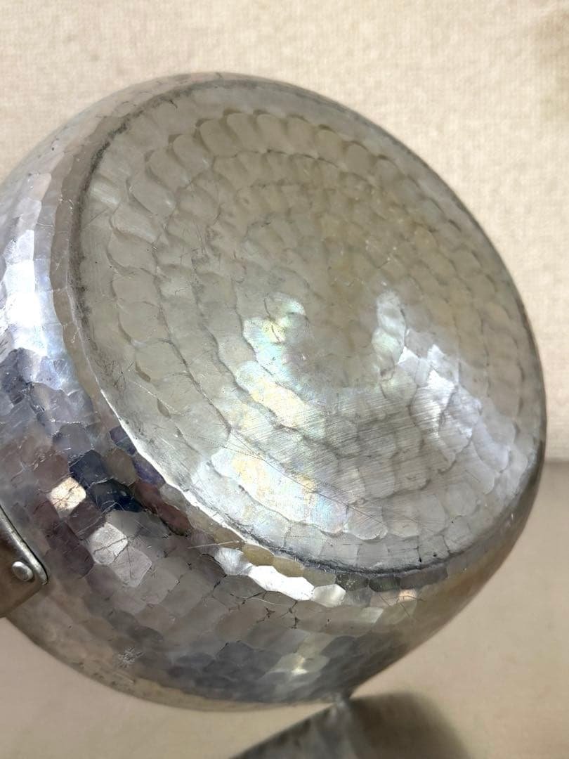 Himeno Made. Genuine Hand-Hammered Aluminum Yukihira Pan, 7-inch. Made in Japan. Double Spout. Kamaasa Shoten.